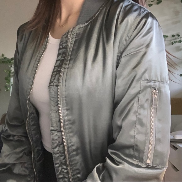 TOPSHOP satin bomber jacket - Picture 4 of 6